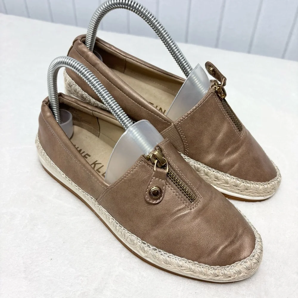 Anne Klein Tan Espadrille‎ Loafers Size 6M